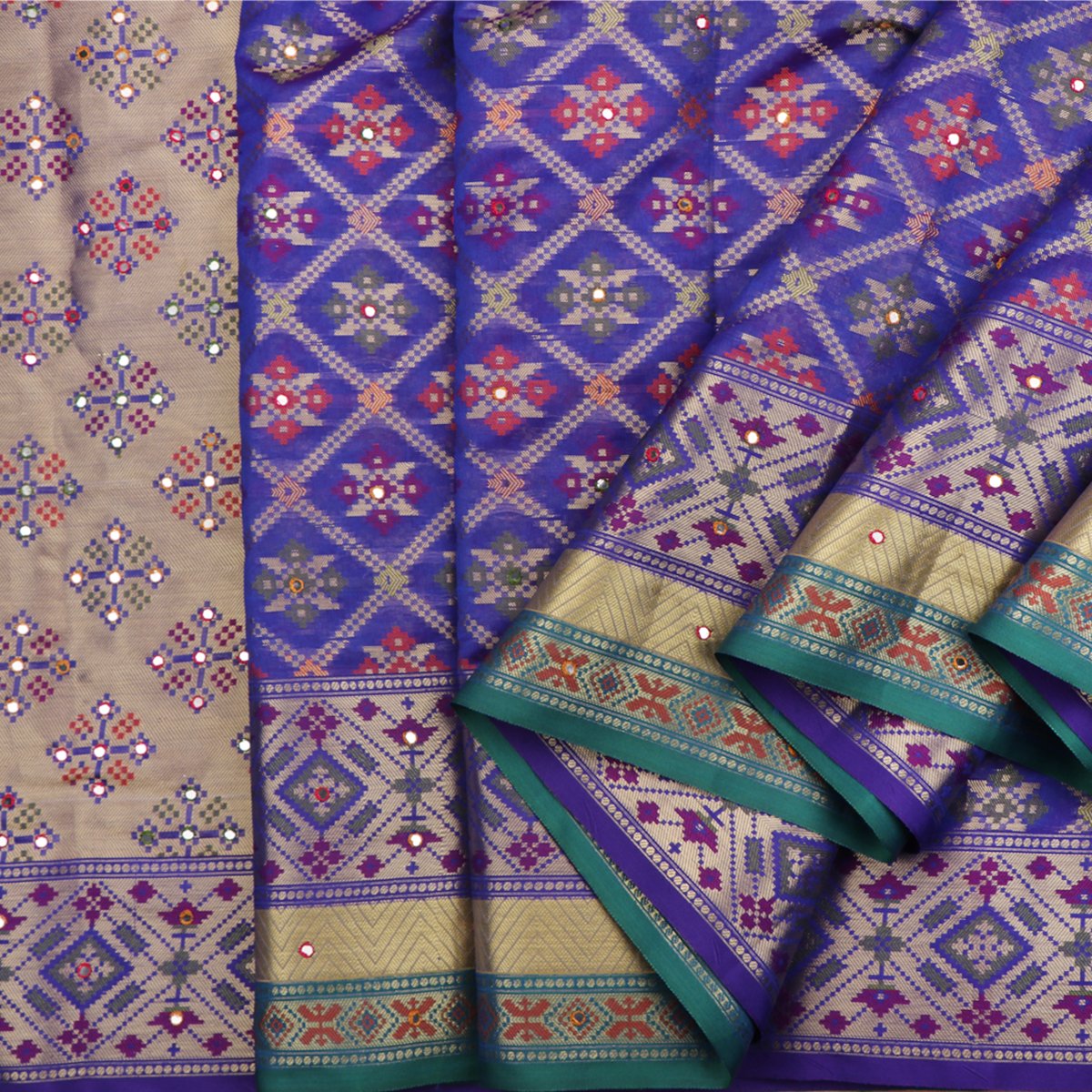 Handwoven Violet Banarasi Patola Silk Sari - WIISHNIKARIDNAM053 - Cover View
