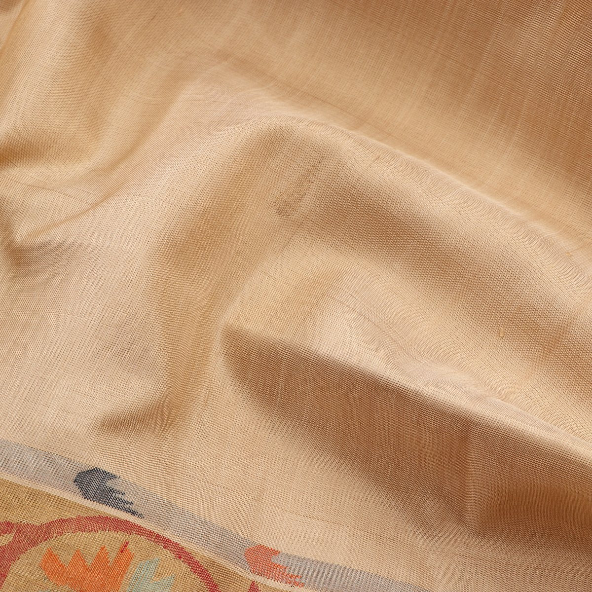 Handwoven Beige Uppada Silk Sari With Ashavali Border-WIIGS044-Fabric View