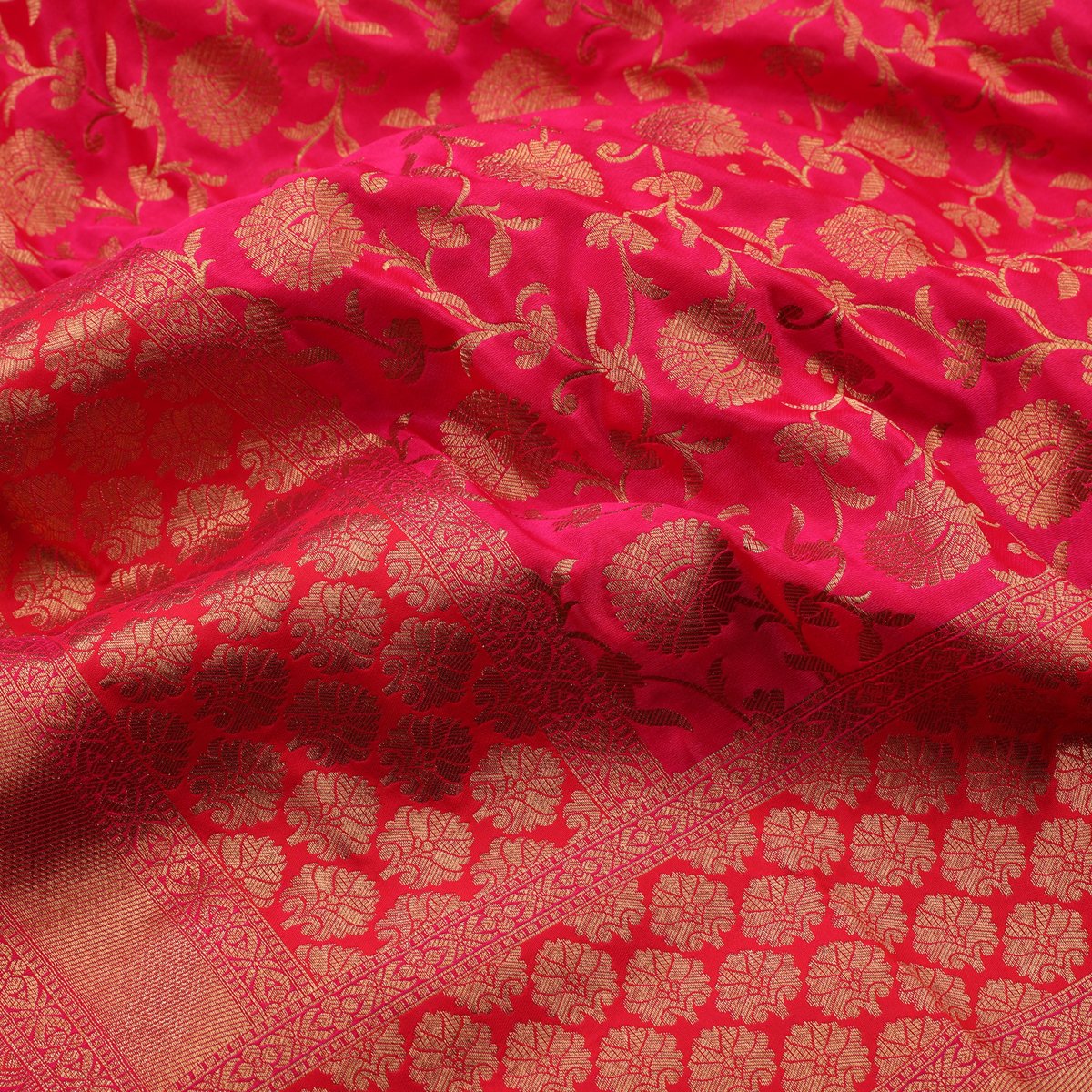 Handwoven Cherry Red Banarasi Silk Sari  - WIISHNIKARIDNAM022 - Fabric View 2