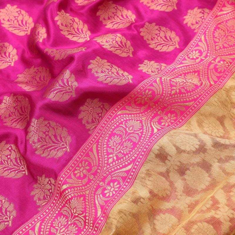 Handwoven Cream Banarasi Silk Tissue Sari - WIIRJ992009 - Design View