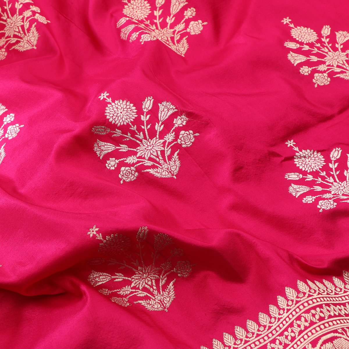 Handwoven Rani Pink Banarasi Silk Sari - WIIBT0007 - Design View