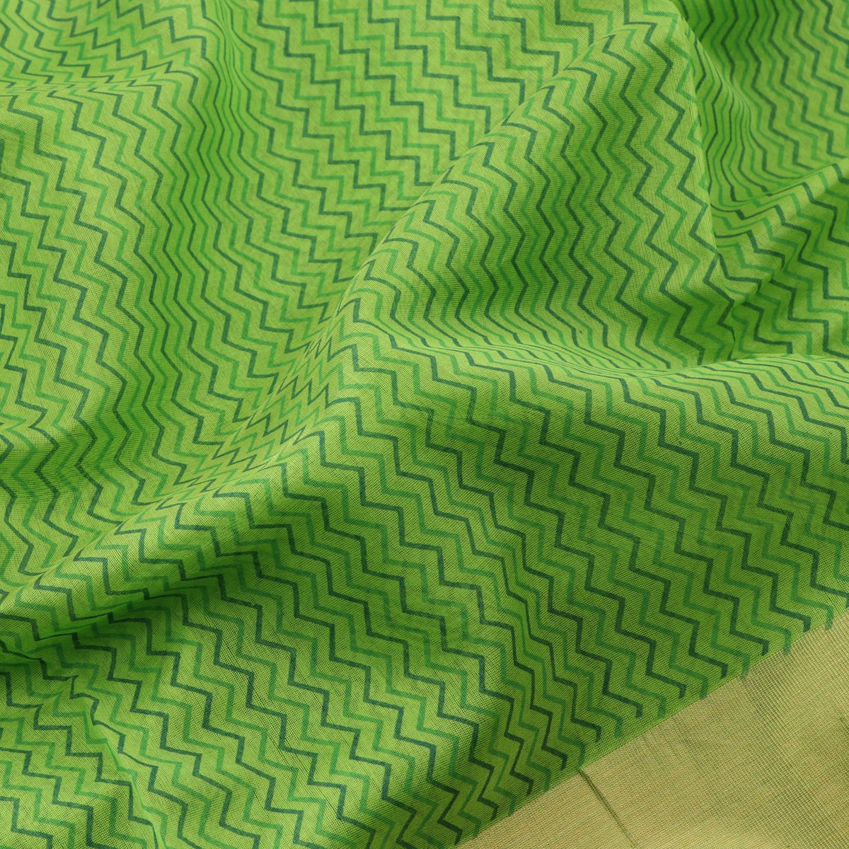 Handwoven Parrot Green Printed Silk Cotton Chanderi Sari - WIIAPRI CPSR0003 - Fabric View