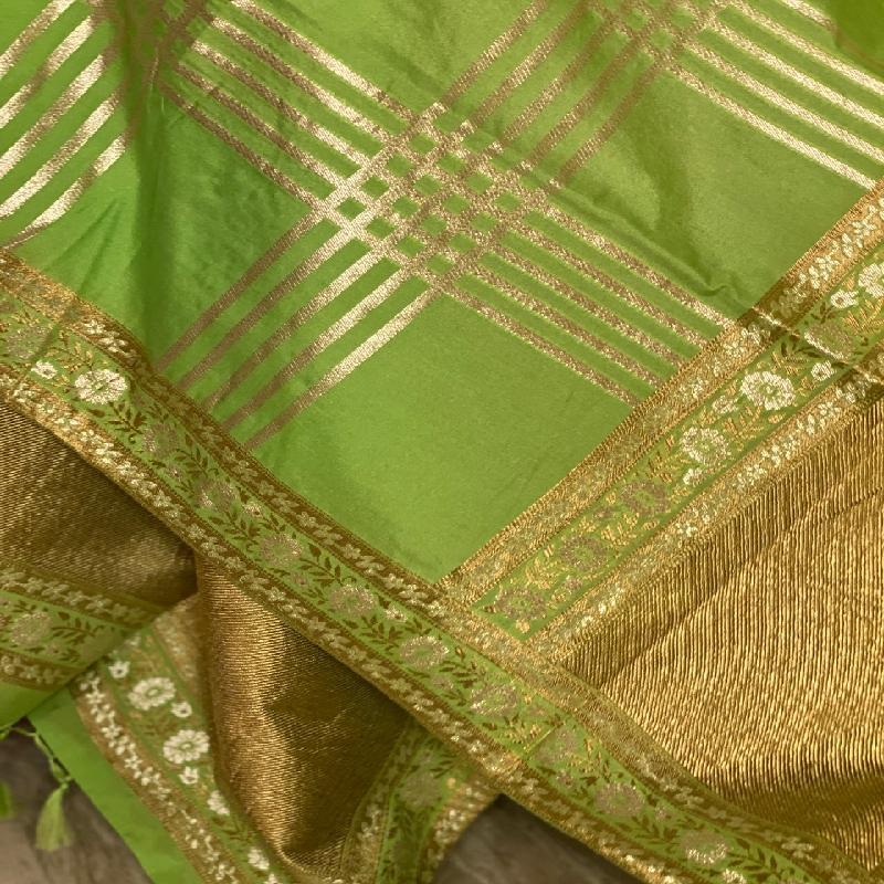 Parrot Green Banarasi Dupatta - WeaveinIndia