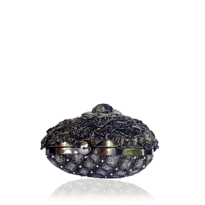 ISA BEADED HEART CLUTCH -SILVER