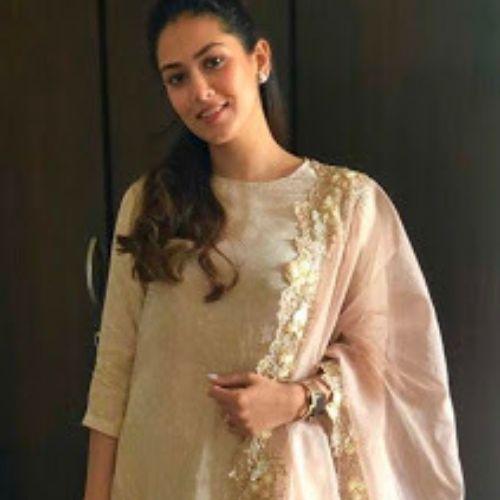 THE CELEBRITY OUTFIT - MIRAKARI - WeaveinIndia