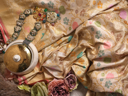 Shikargha tissue floral off white
