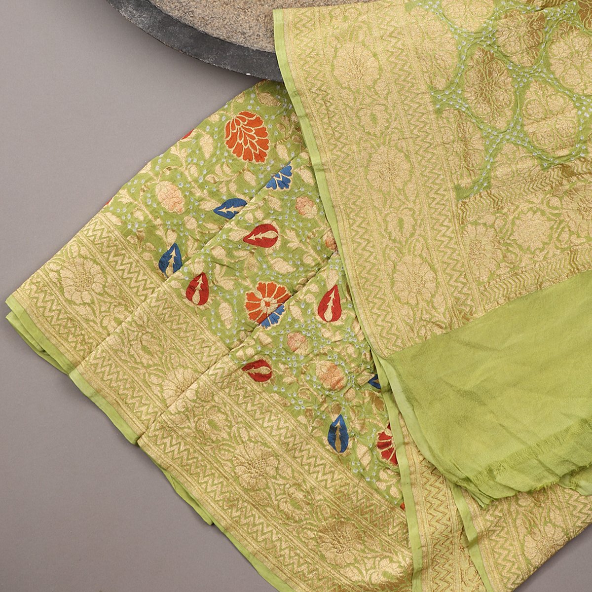 Handwoven Pista Green Georgette Banarasi Bandhani Dupatta - WIIAJB236 113 - Design View