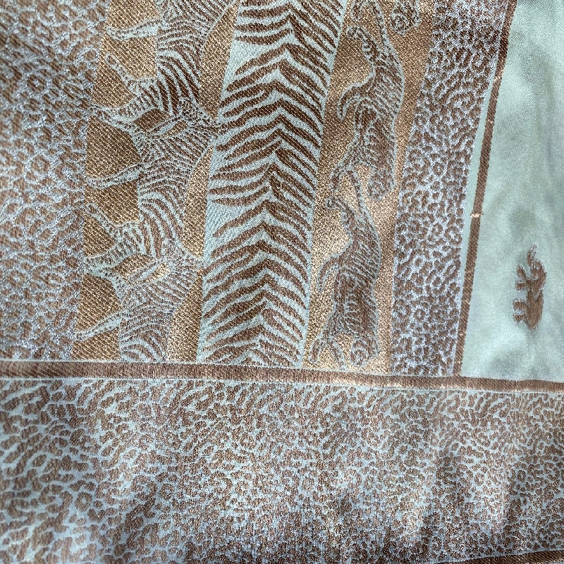 White Banarasi Dupatta