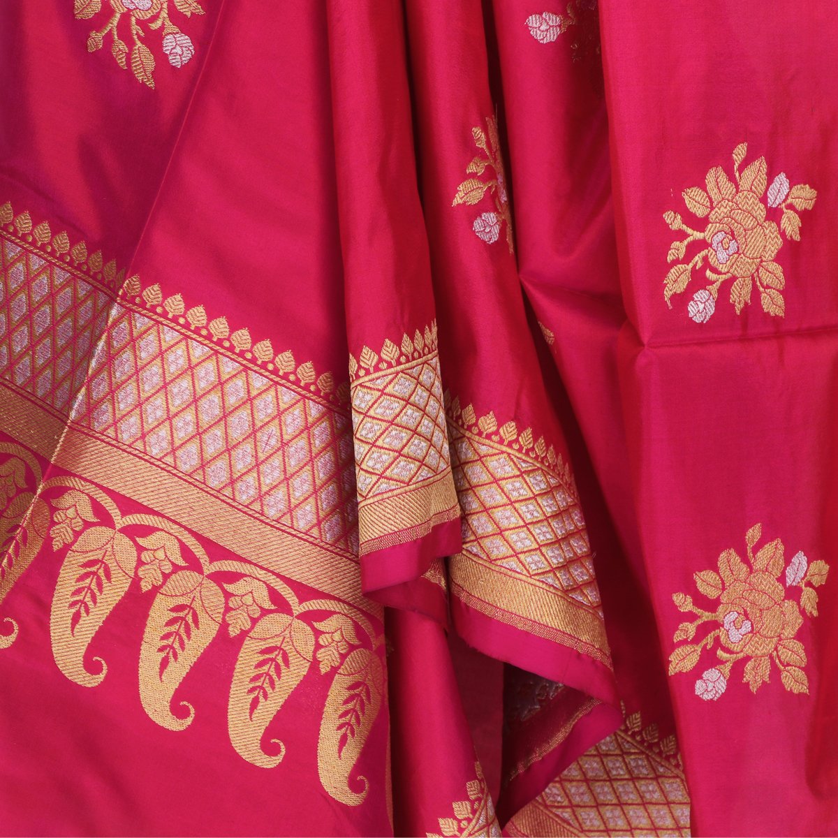 Handwoven Cherry Red Banarasi Katan Silk Dupatta -WIIAM0127(5) - Design View