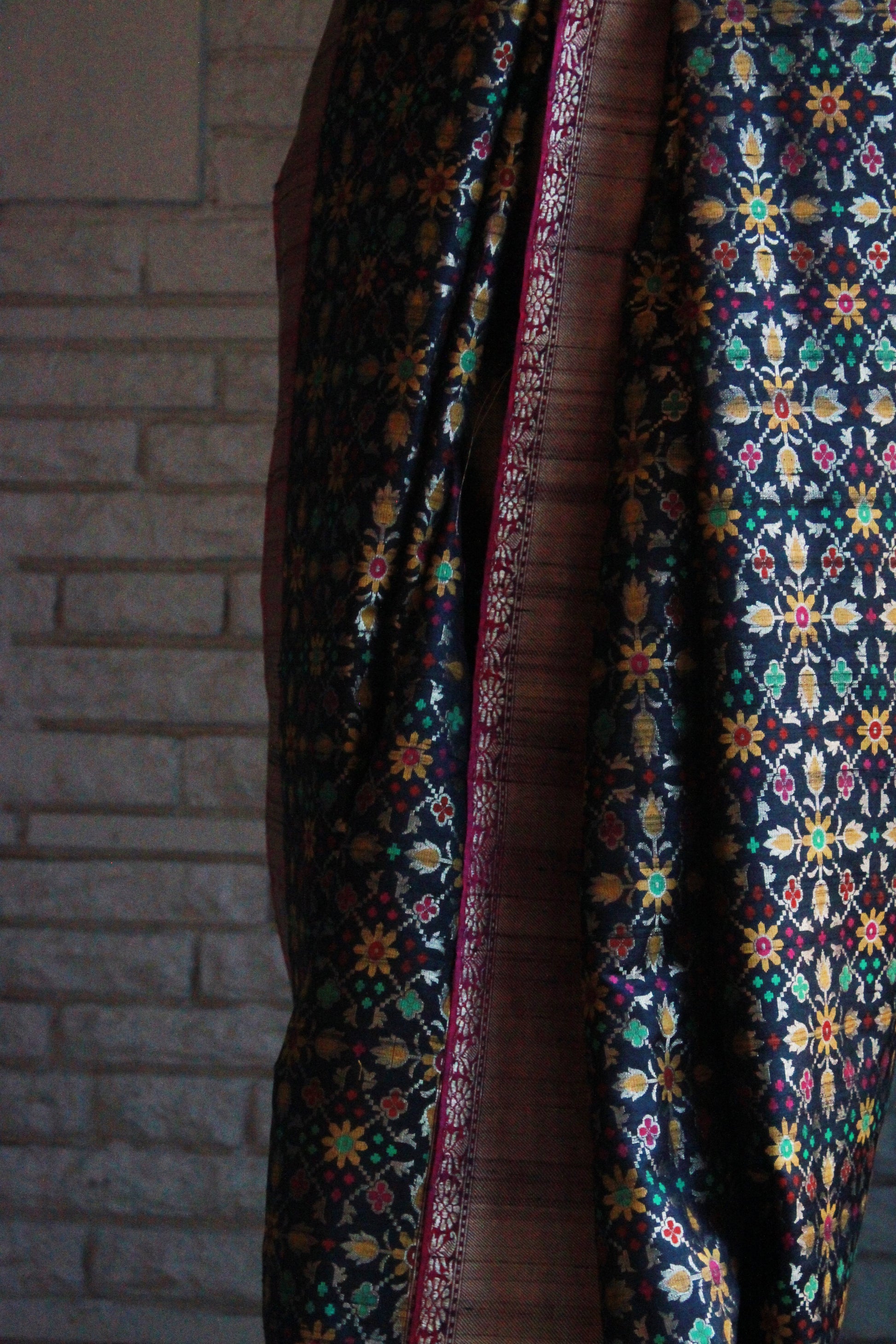 Handwoven Black Banarasi Patola Silk Sari - WeaveinIndia,  - Sari, WeaveinIndia - WeaveinIndia 