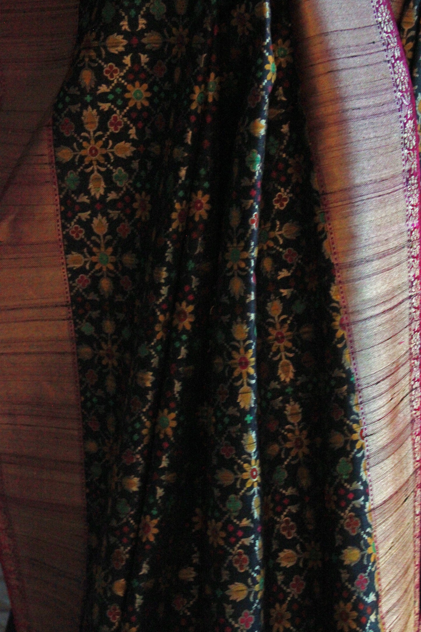 Handwoven Black Banarasi Patola Silk Sari - WeaveinIndia,  - Sari, WeaveinIndia - WeaveinIndia 